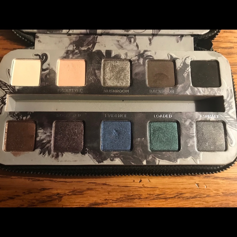 Urban decay smoked palette